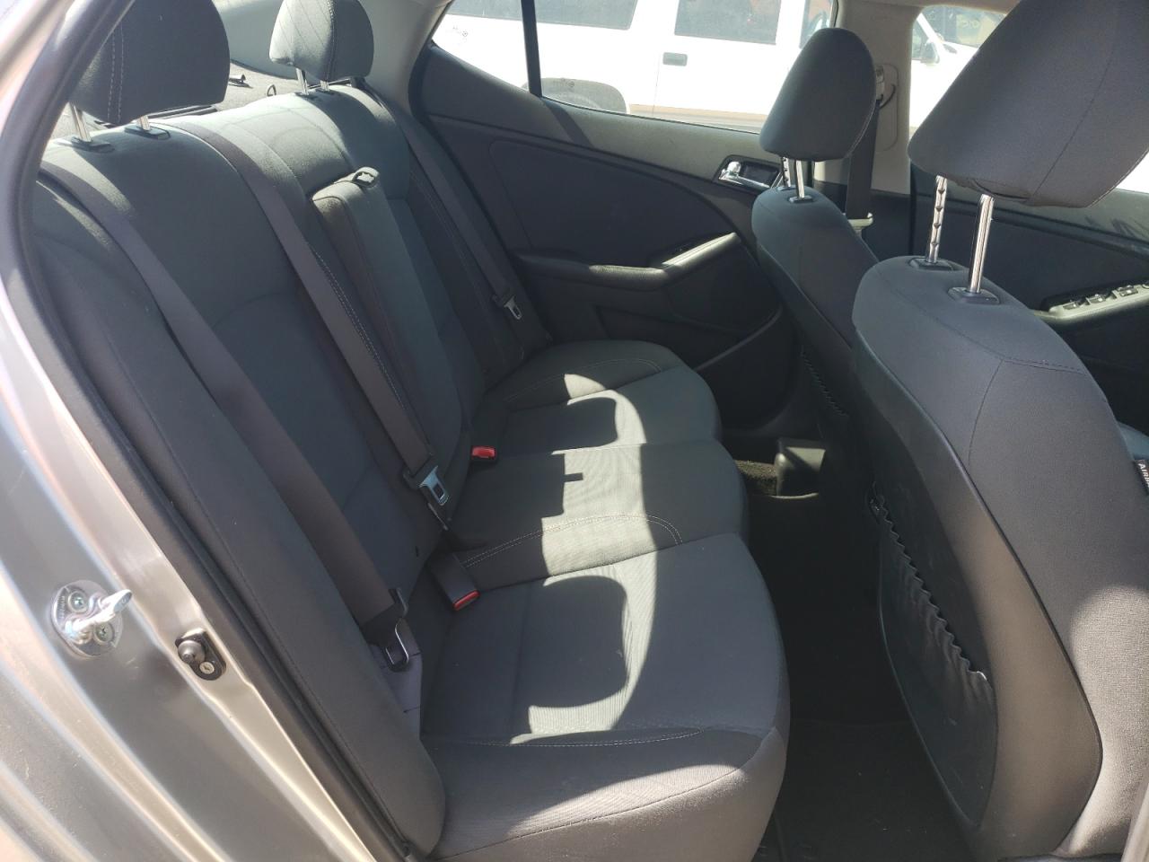 Photo 6 from auction – 2013 KIA OPTIMA HYB with VIN KNAGM4AD9D5046959