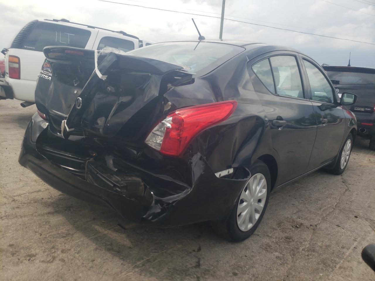 Photo 4 from auction – 2018 NISSAN VERSA S with VIN 3N1CN7AP1JL803510