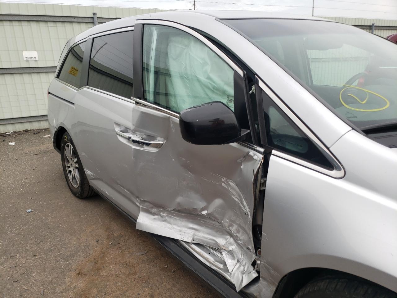 Photo 19 from auction – 2011 HONDA ODYSSEY EX with VIN 5FNRL5H67BB078283