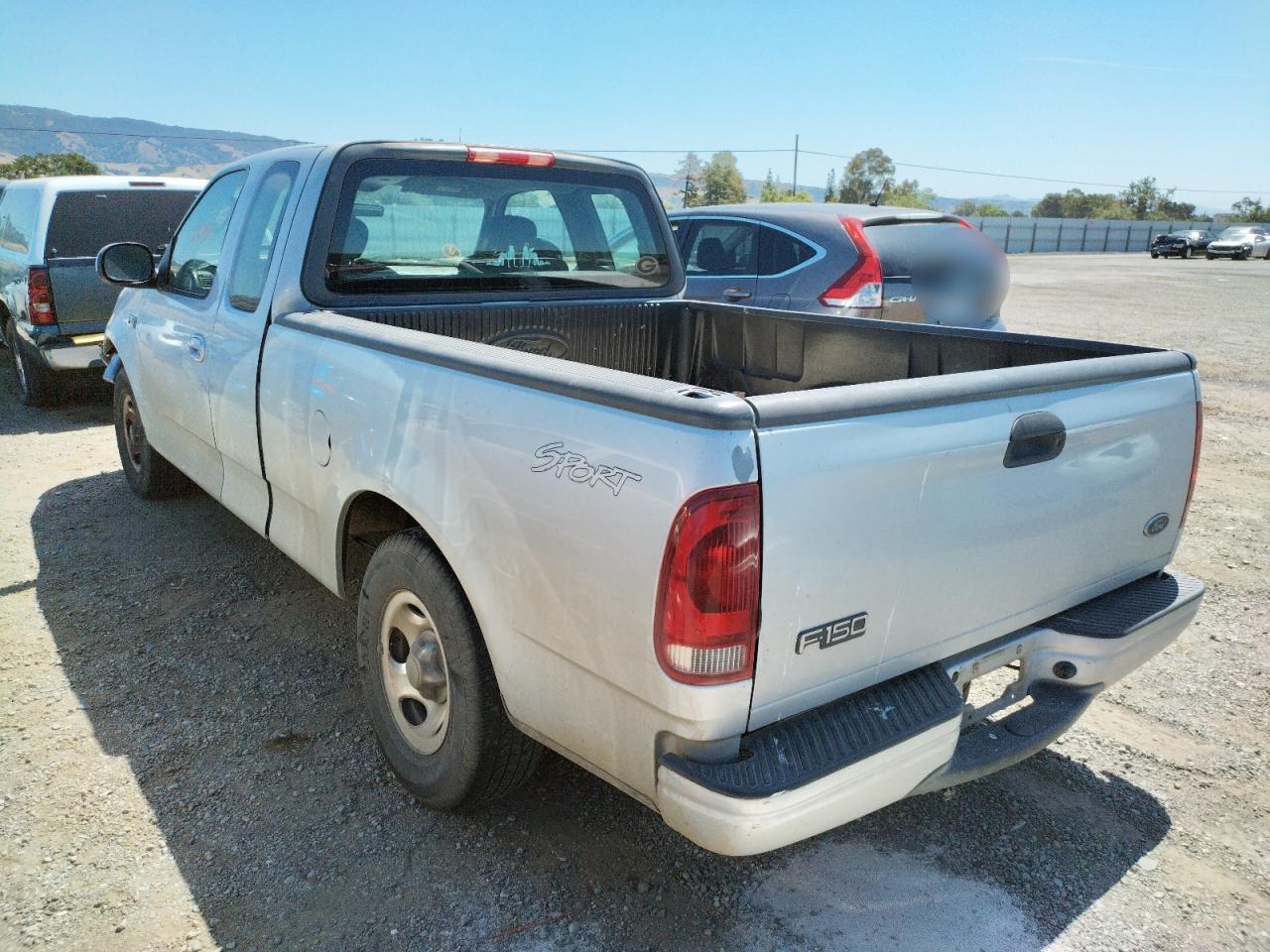 Photo 3 from auction – 2003 FORD F150 with VIN 1FTRX17243KA88432
