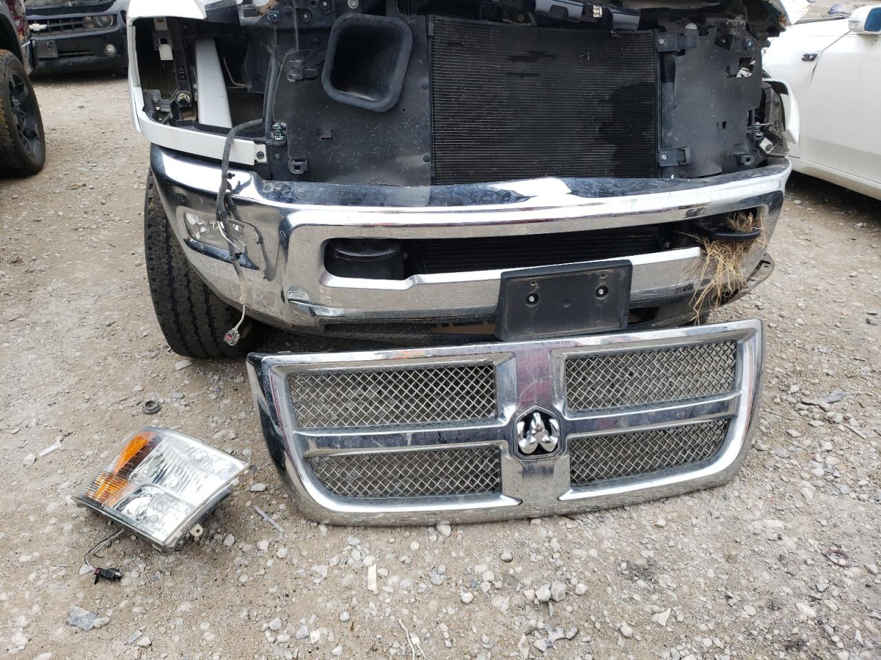 Photo 20 from auction – 2018 RAM 2500 SLT with VIN 3C6UR5DL9JG303341