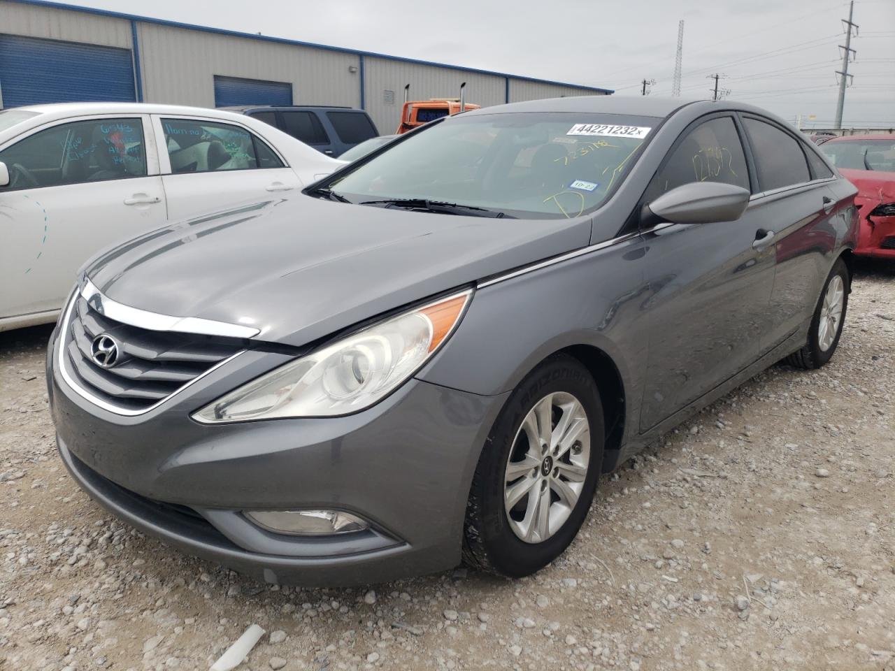Photo 2 from auction – 2013 HYUNDAI SONATA GLS with VIN 5NPEB4AC8DH723118