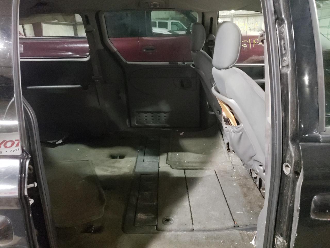 Photo 6 from auction – 2006 DODGE GRAND CARA with VIN 2D4GP44LX6R774439