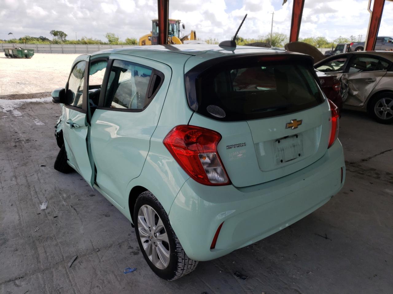 Photo 3 from auction – 2017 CHEVROLET SPARK 1LT with VIN KL8CD6SA3HC719434