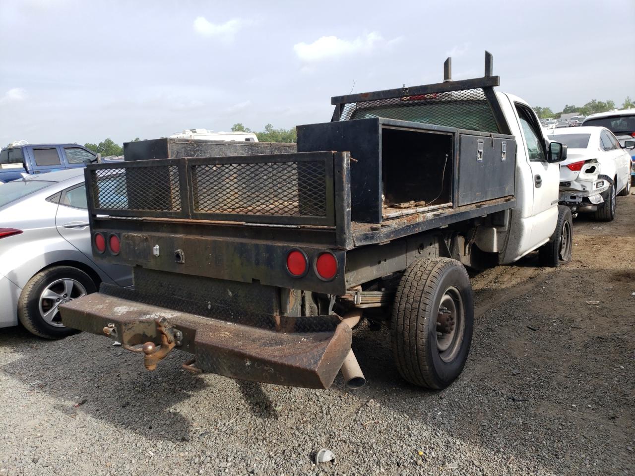 Photo 4 from auction – 2007 GMC SIERRA C25 with VIN 1GDHC24U97E130032