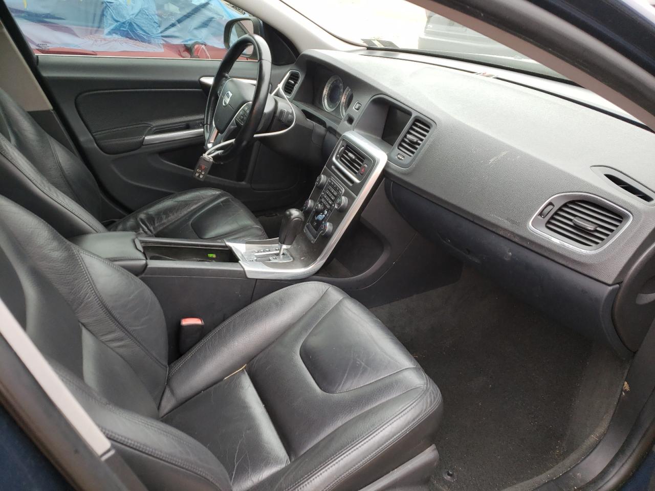 Photo 5 from auction – 2012 VOLVO S60 T5 with VIN YV1622FS3C2039404