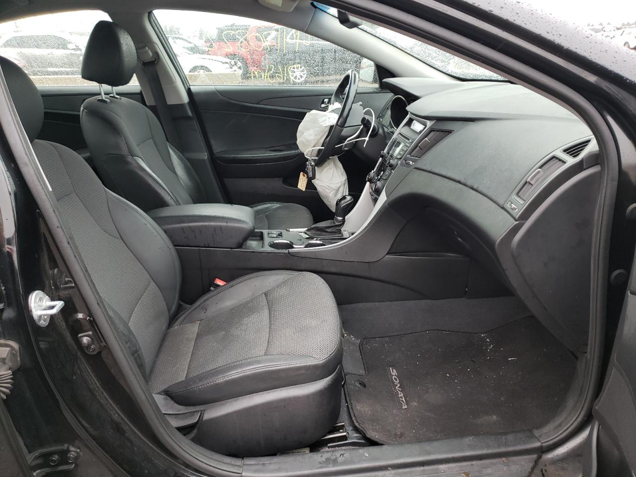 Photo 5 from auction – 2013 HYUNDAI SONATA SE with VIN 5NPEC4AC2DH578767