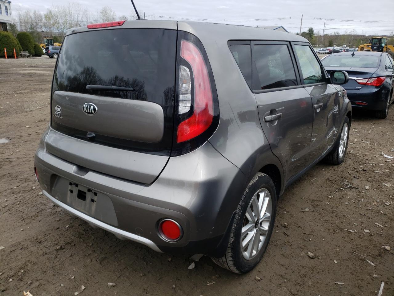 Photo 4 from auction – 2017 KIA SOUL + with VIN KNDJP3A59H7504352
