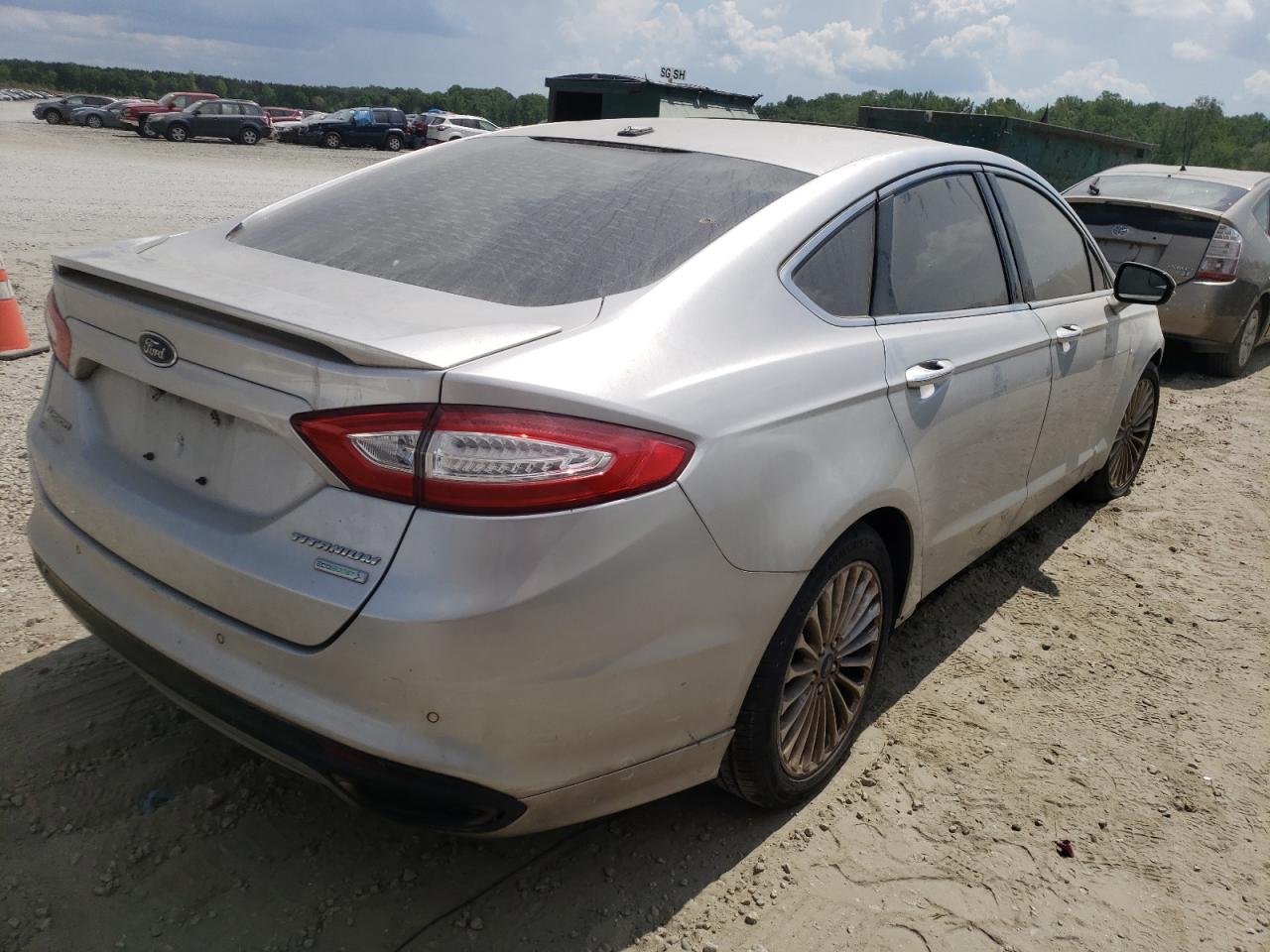 Photo 4 from auction – 2016 FORD FUSION TIT with VIN 3FA6P0K90GR308755