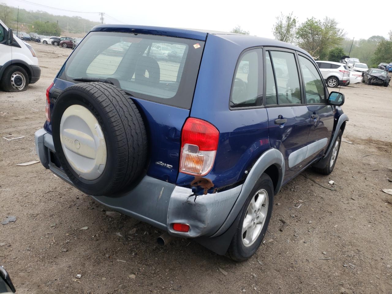 Photo 4 from auction – 2001 TOYOTA RAV4 with VIN JTEHH20V310049435