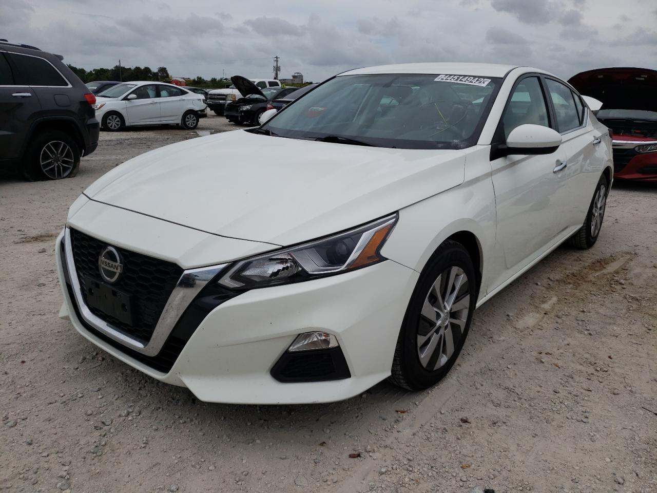 Photo 2 from auction – 2020 NISSAN ALTIMA S with VIN 1N4BL4BV8LC248781
