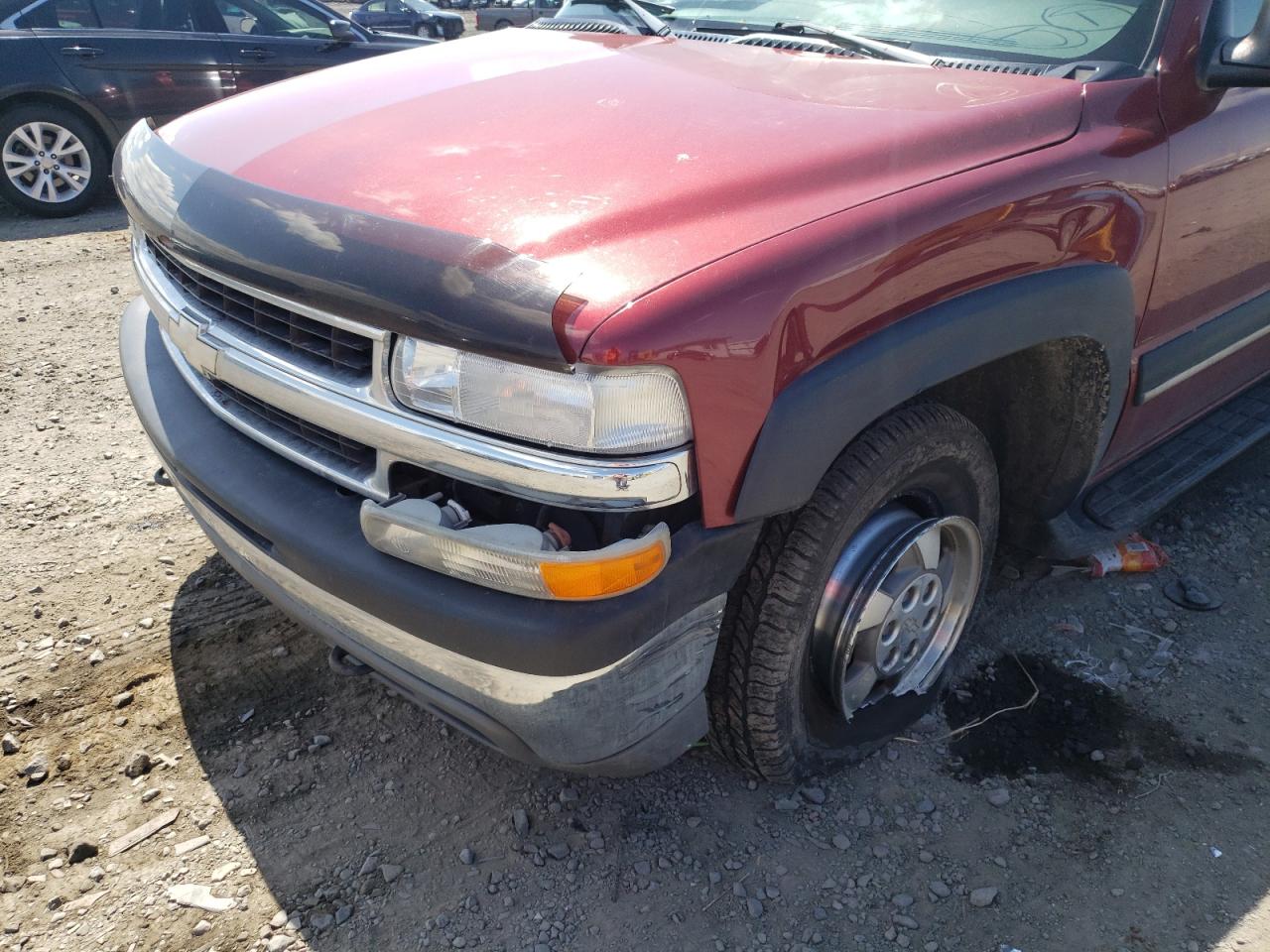 Photo 9 from auction – 2001 CHEVROLET SUBURBAN K with VIN 1GNFK16TX1J260209