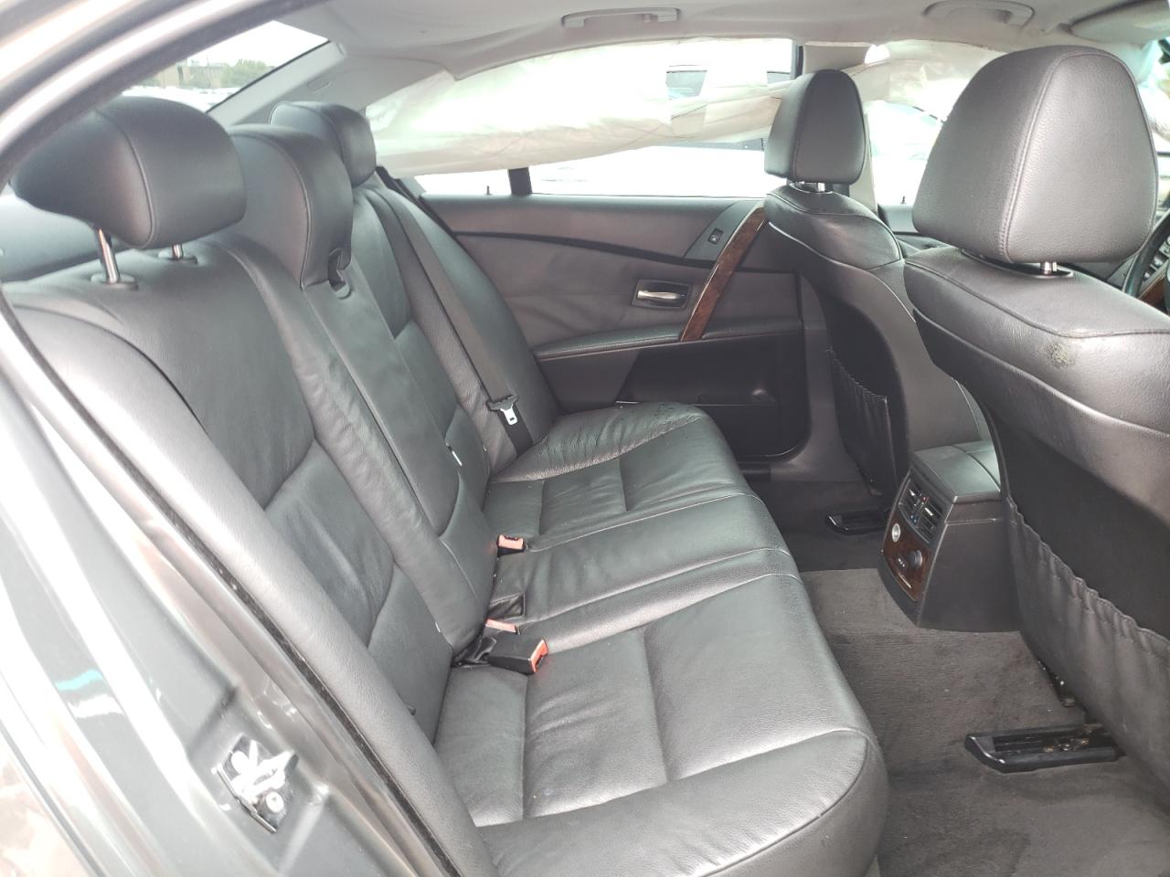 Photo 6 from auction – 2007 BMW 525 I with VIN WBANE53587CY05424