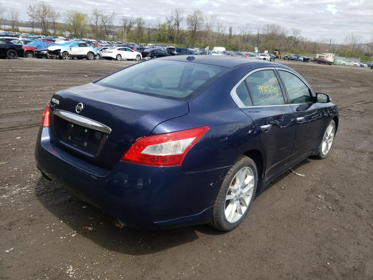 Photo 4 from auction – 2010 NISSAN MAXIMA S with VIN 1N4AA5AP5AC835172