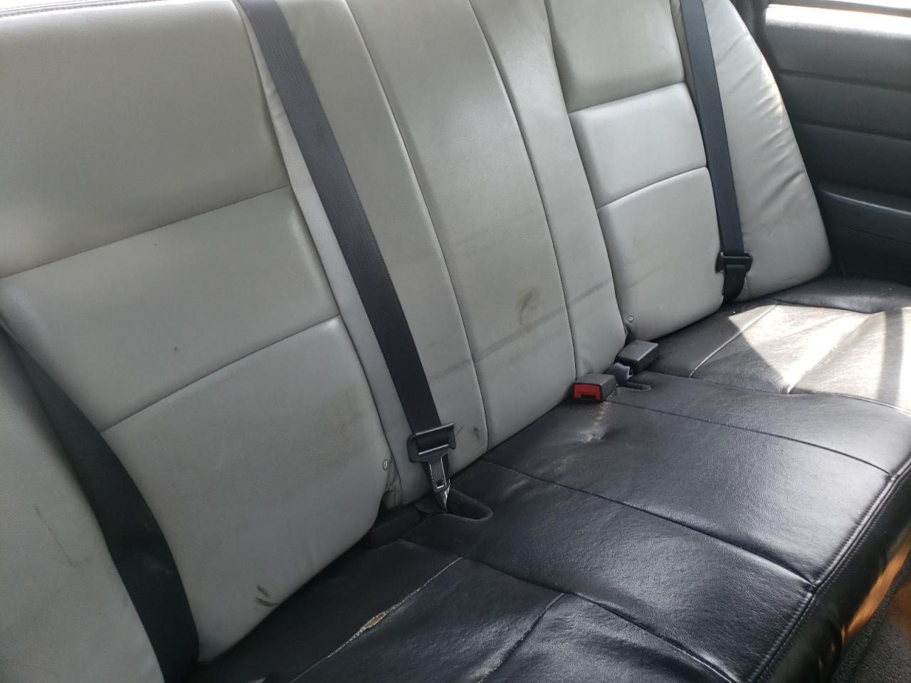 Photo 6 from auction – 2008 FORD CROWN VICT with VIN 2FAHP71VX8X123485