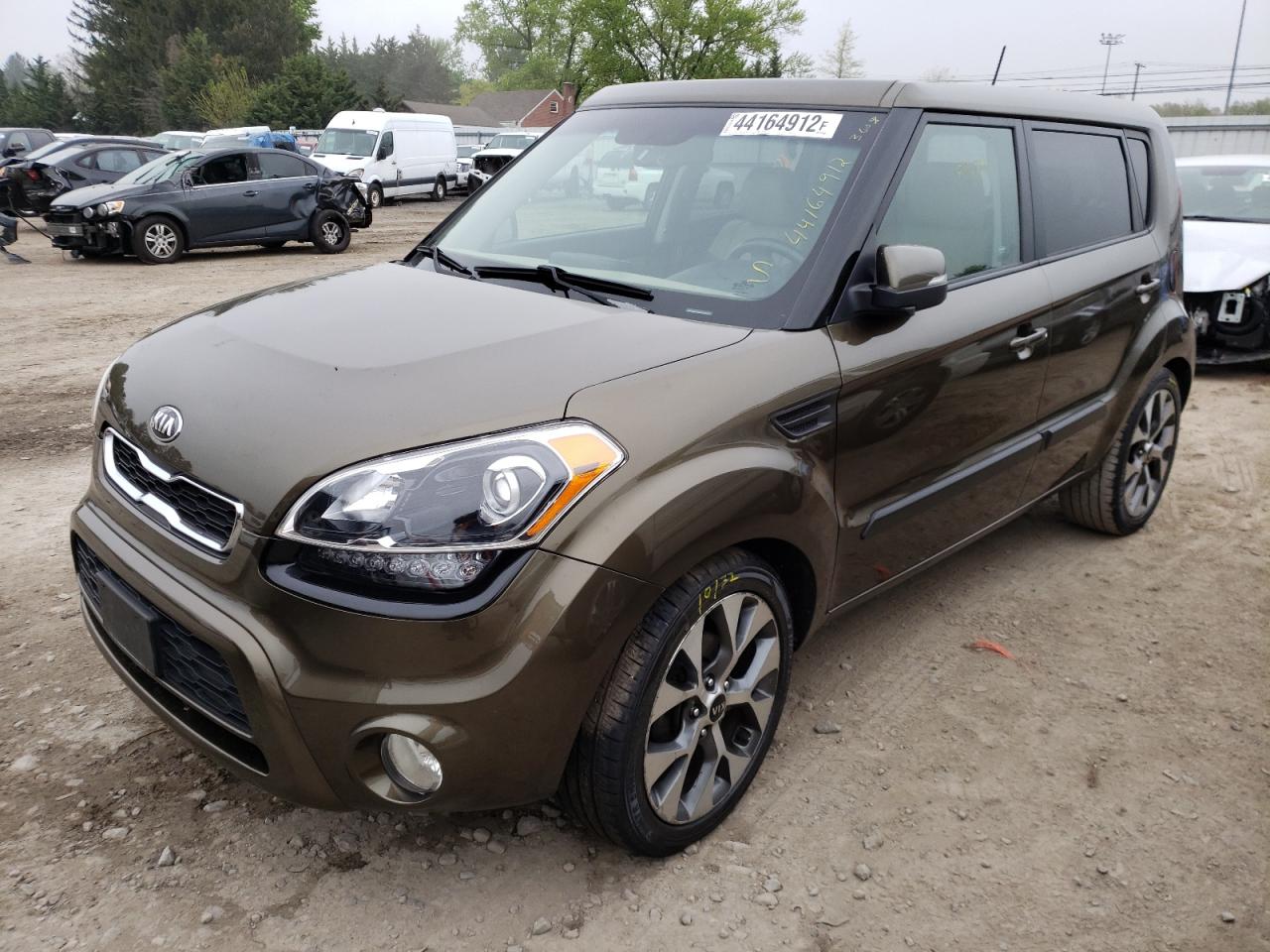 Photo 2 from auction – 2013 KIA SOUL + with VIN KNDJT2A65D7545277