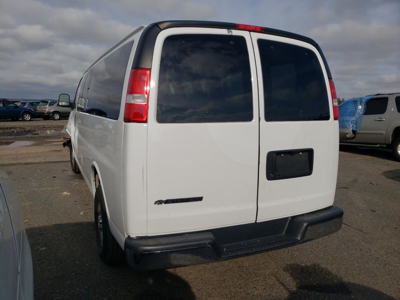Photo 3 from auction – 2018 CHEVROLET EXPRESS G3 with VIN 1GAZGPFG1J1256166