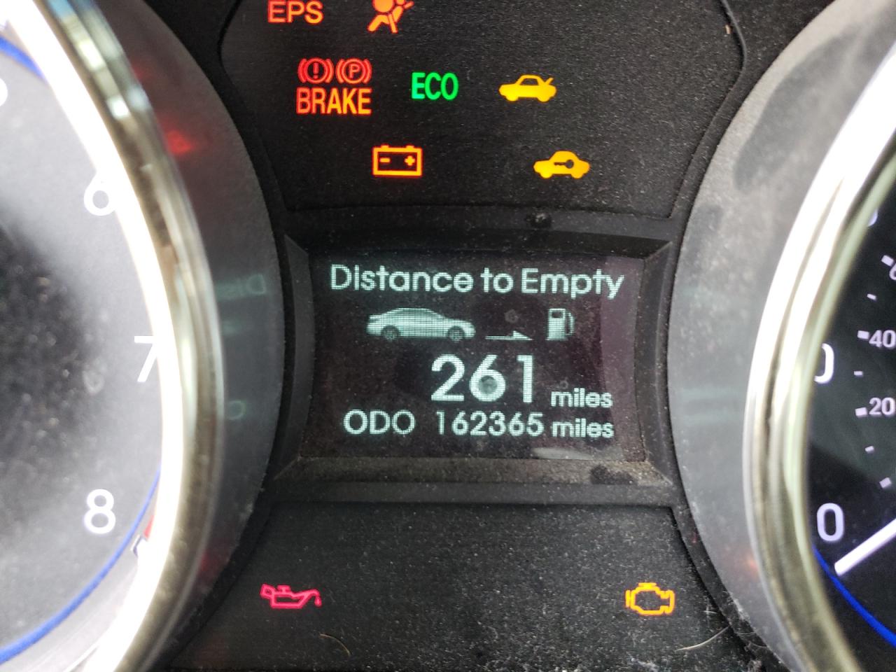 Photo 8 from auction – 2011 HYUNDAI SONATA SE with VIN 5NPEC4AB2BH301203