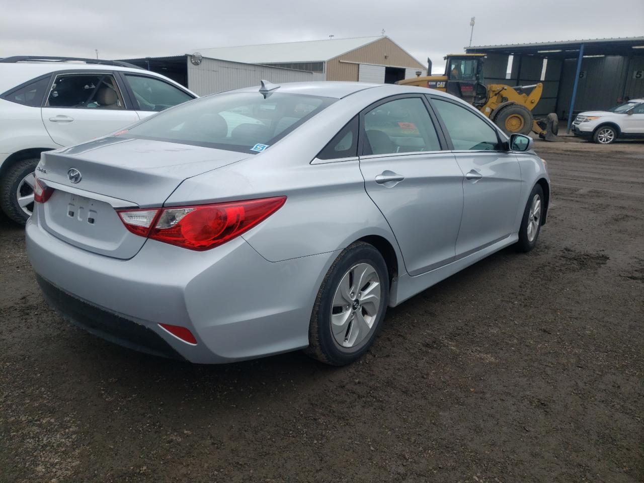 Photo 4 from auction – 2014 HYUNDAI SONATA GLS with VIN 5NPEB4AC2EH820865