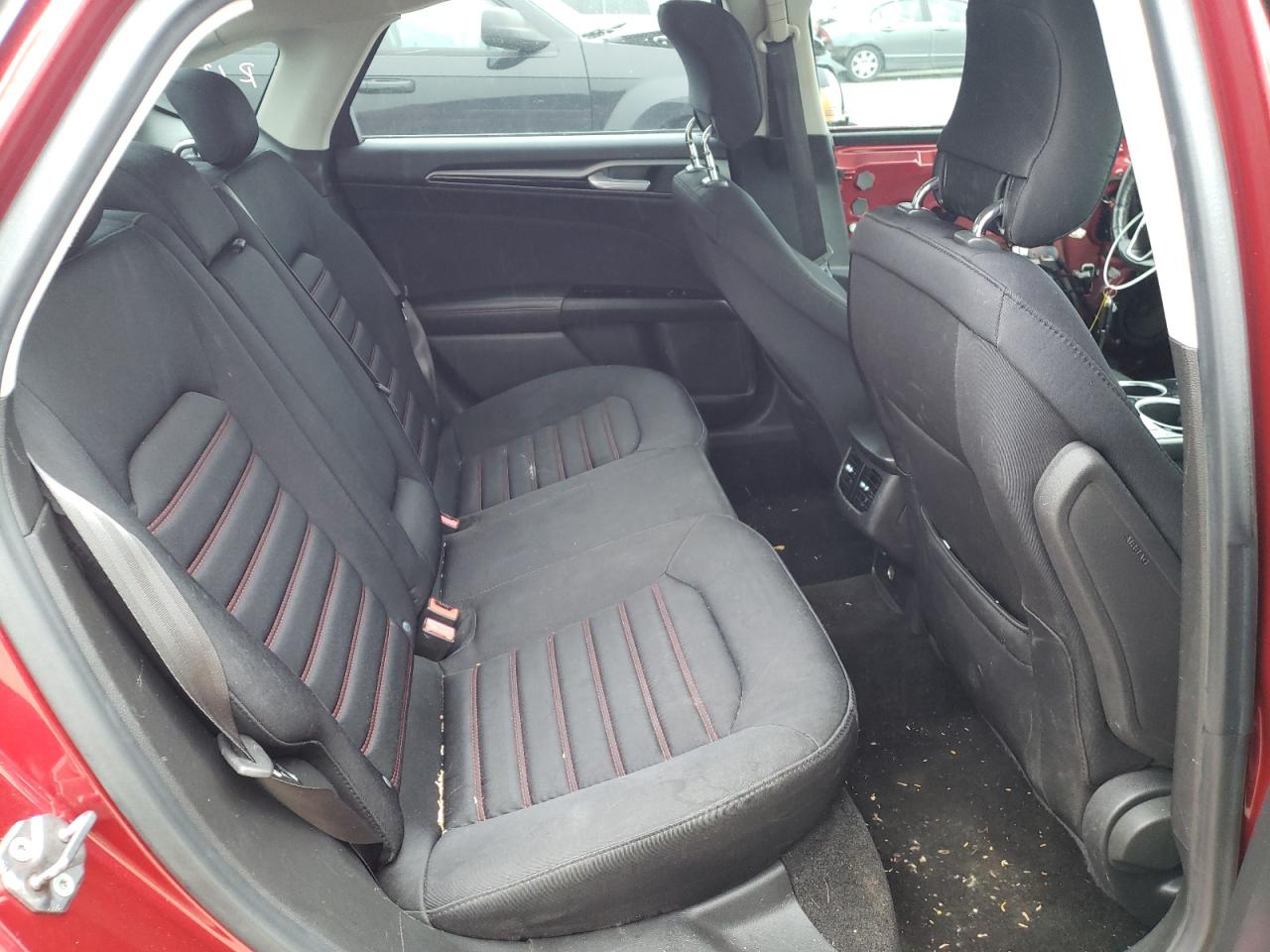 Photo 6 from auction – 2013 FORD FUSION SE with VIN 3FA6P0HR4DR121800