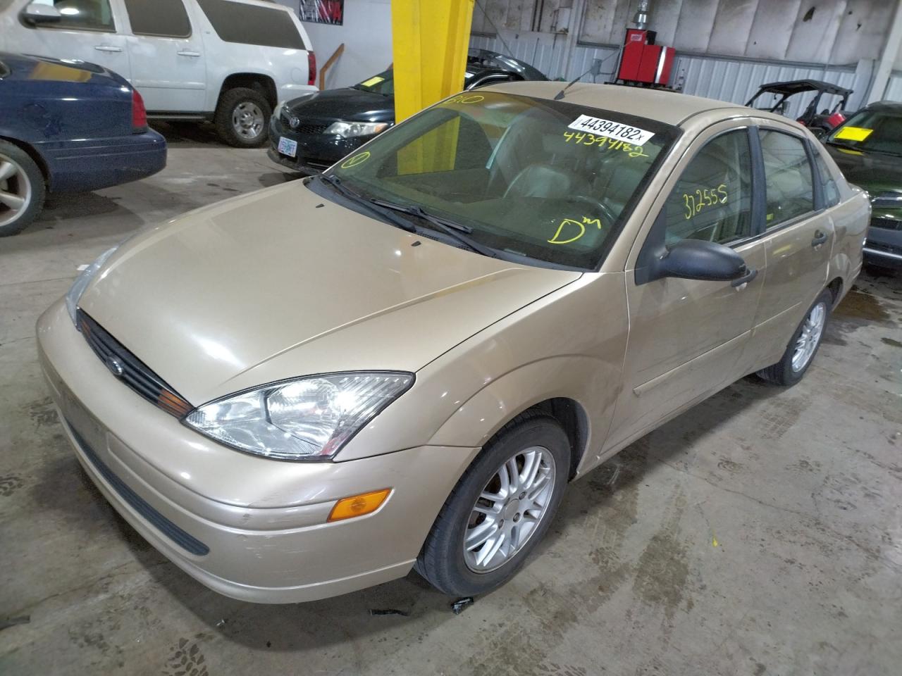 Photo 2 from auction – 2000 FORD FOCUS ZTS with VIN 1FAHP3832YW267346