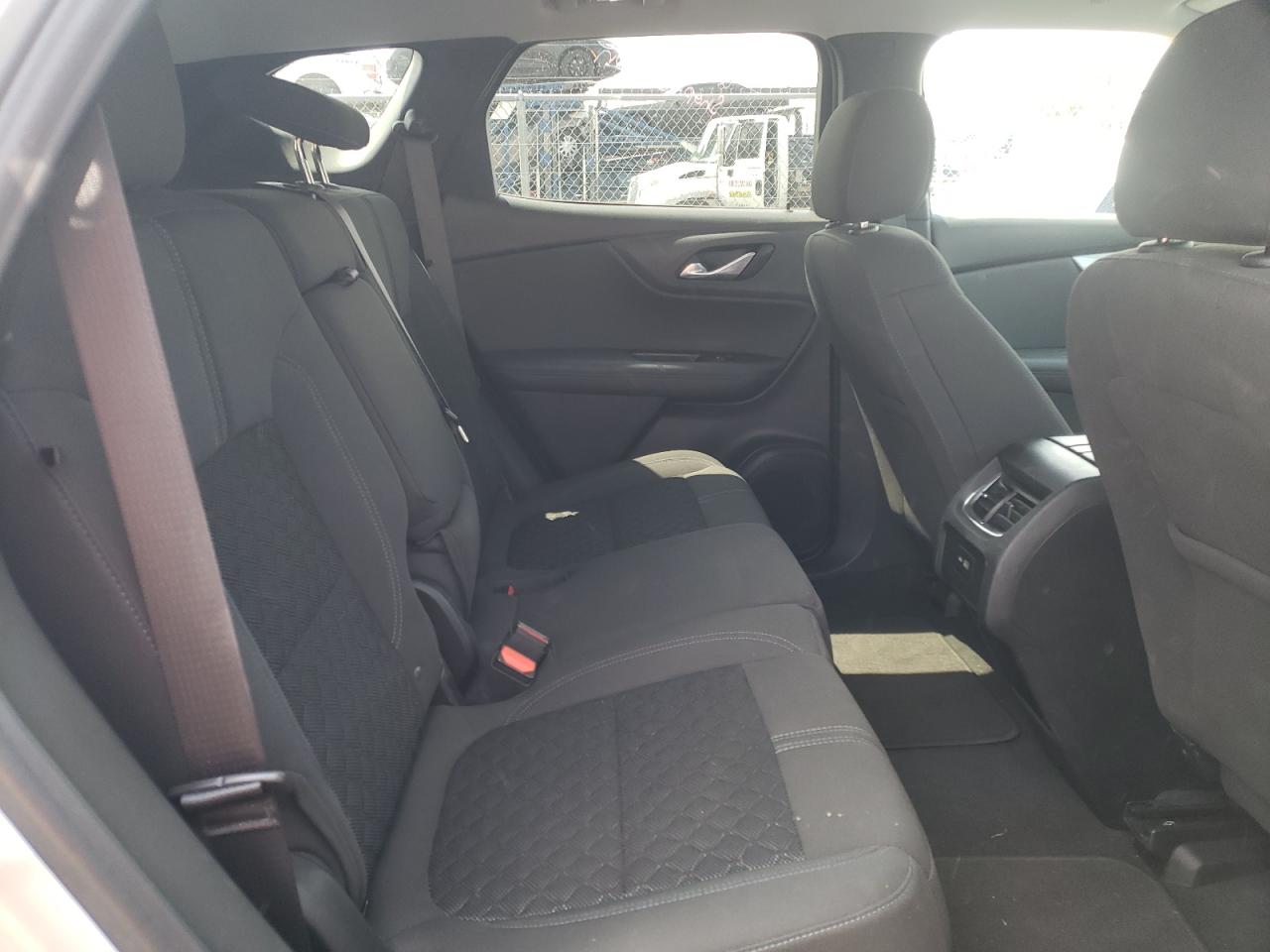 Photo 6 from auction – 2020 CHEVROLET BLAZER 2LT with VIN 3GNKBHRS7LS585802