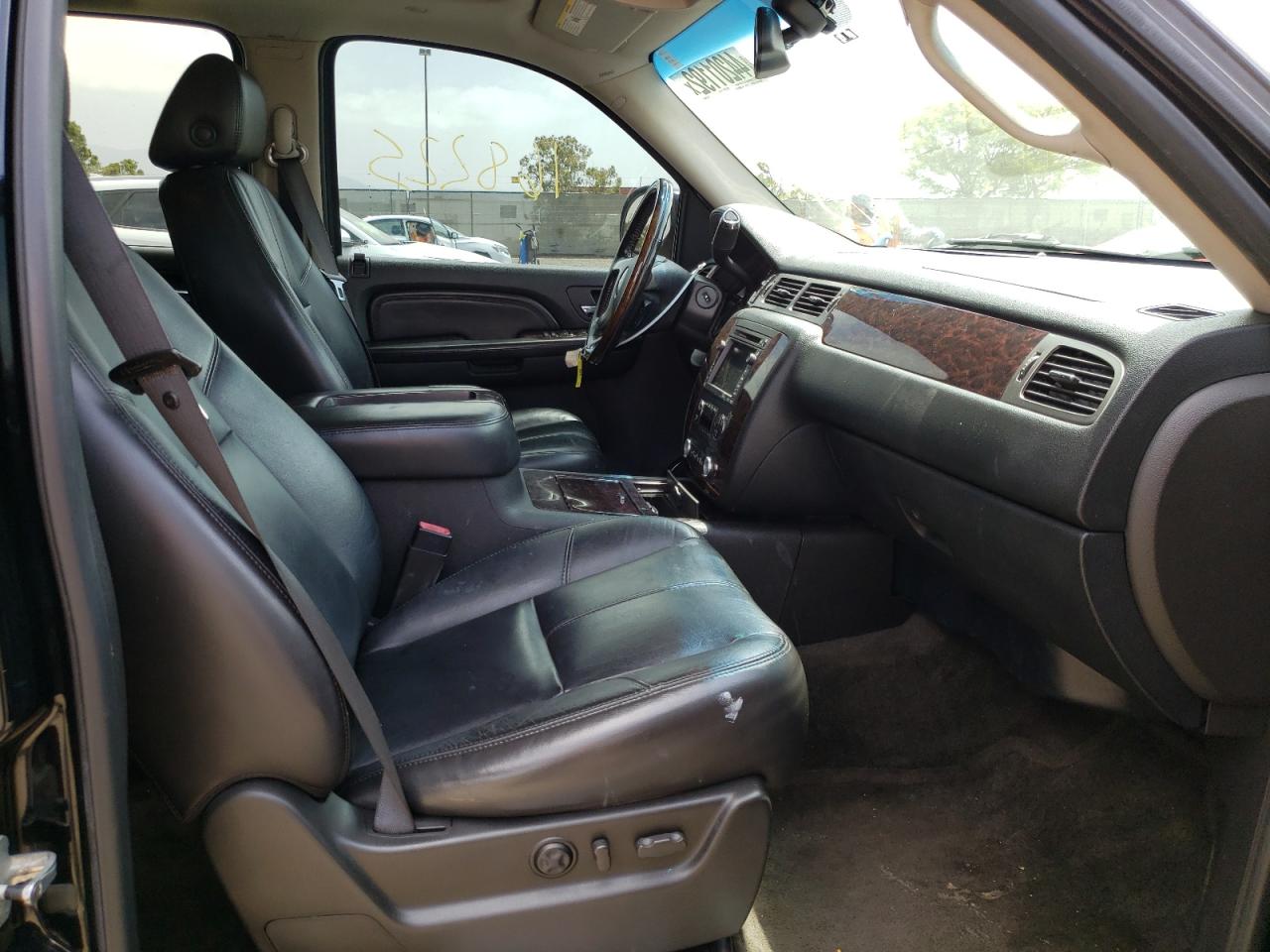 Photo 5 from auction – 2007 GMC YUKON DENA with VIN 1GKFK638X7J276509