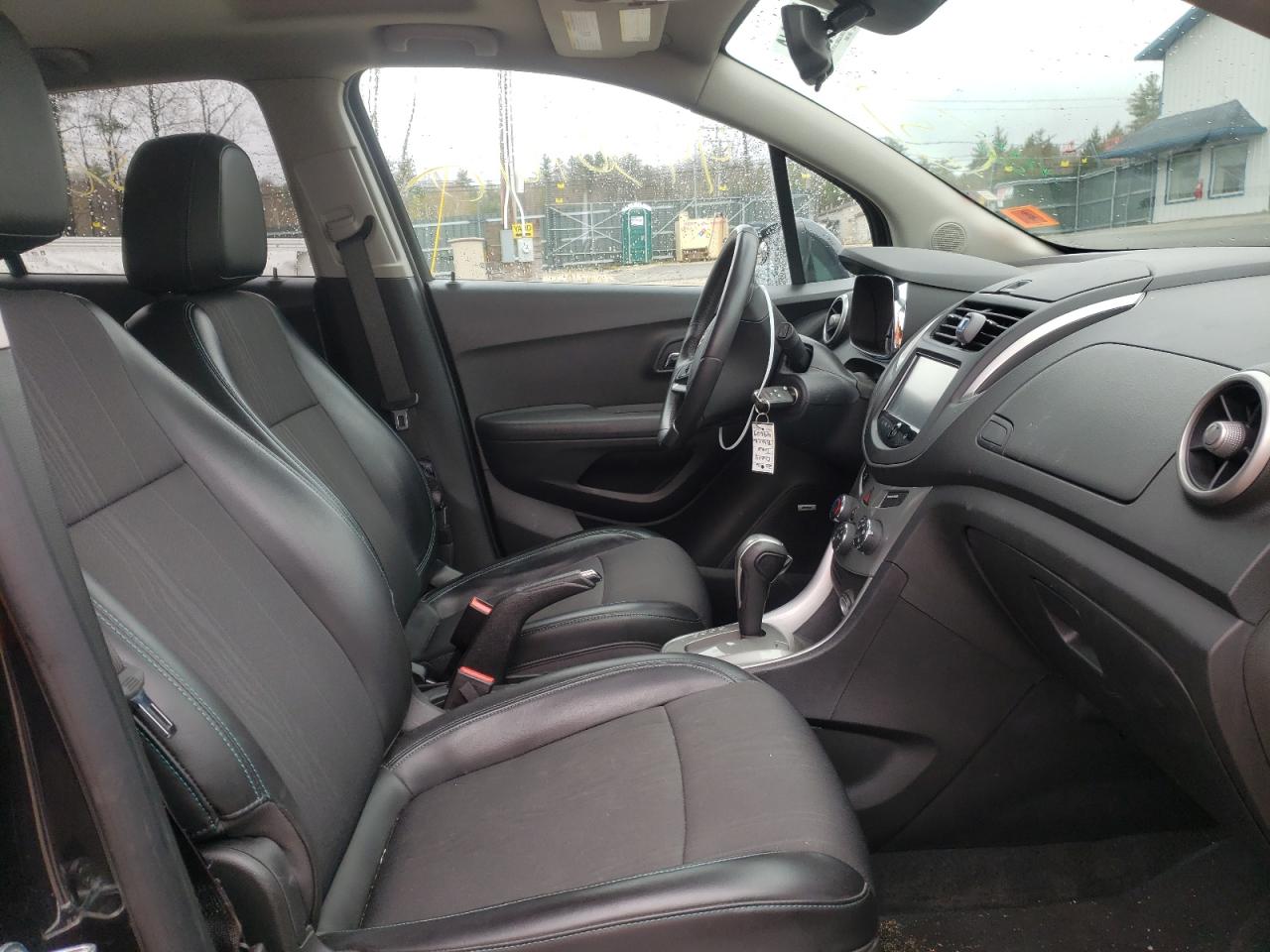 Photo 5 from auction – 2016 CHEVROLET TRAX 1LT with VIN KL7CJPSB9GB685998