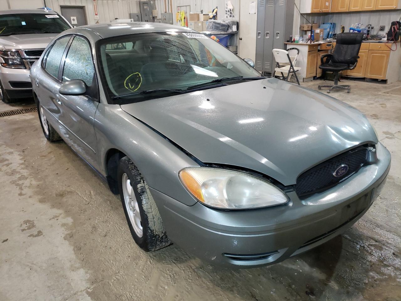 FORD TAURUS SEL 2005 with VIN 1FAFP56205A235128 - Photo from auction
