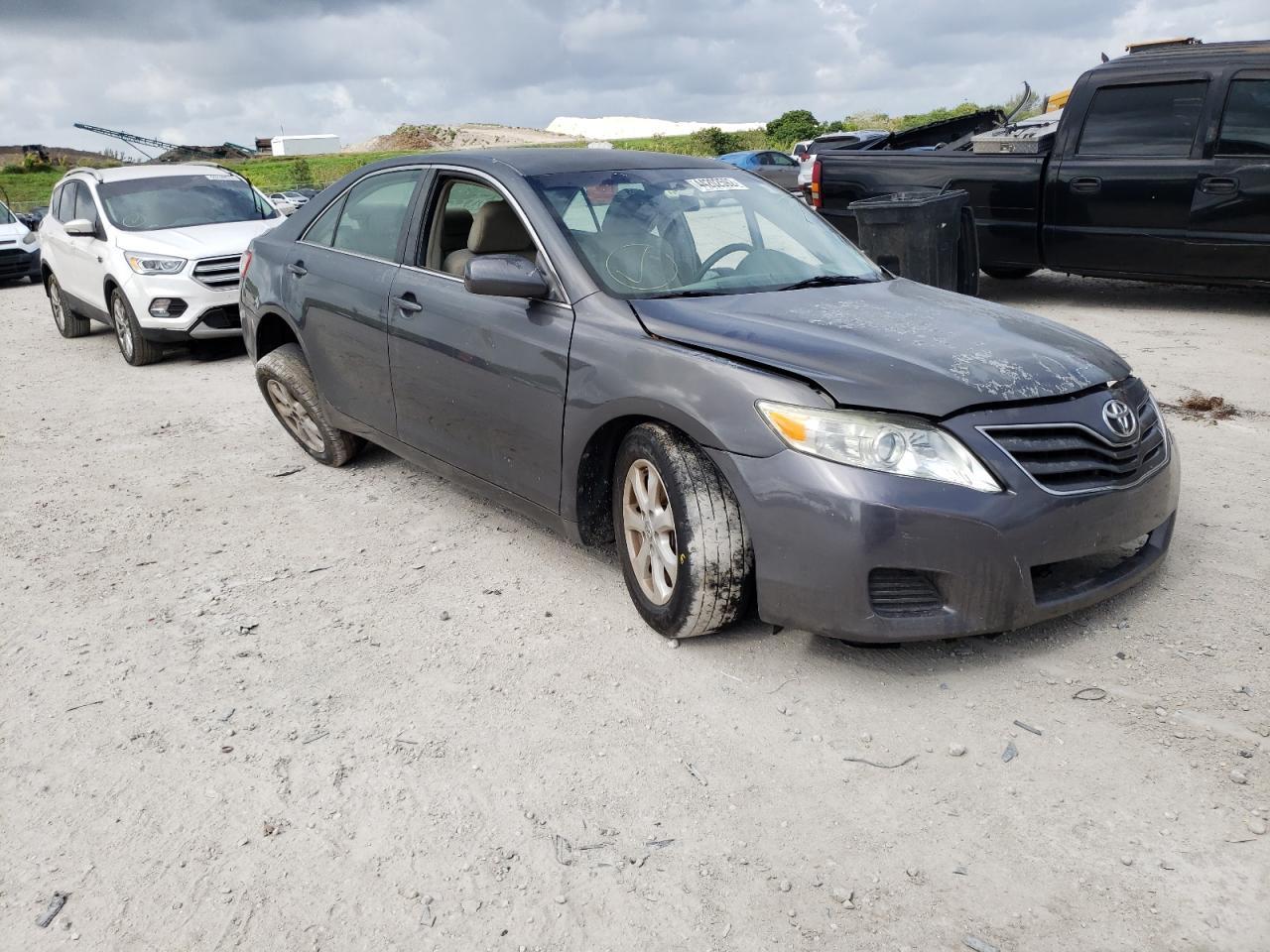 TOYOTA CAMRY BASE 2011 with VIN 4T1BF3EK7BU622962 - Photo from auction