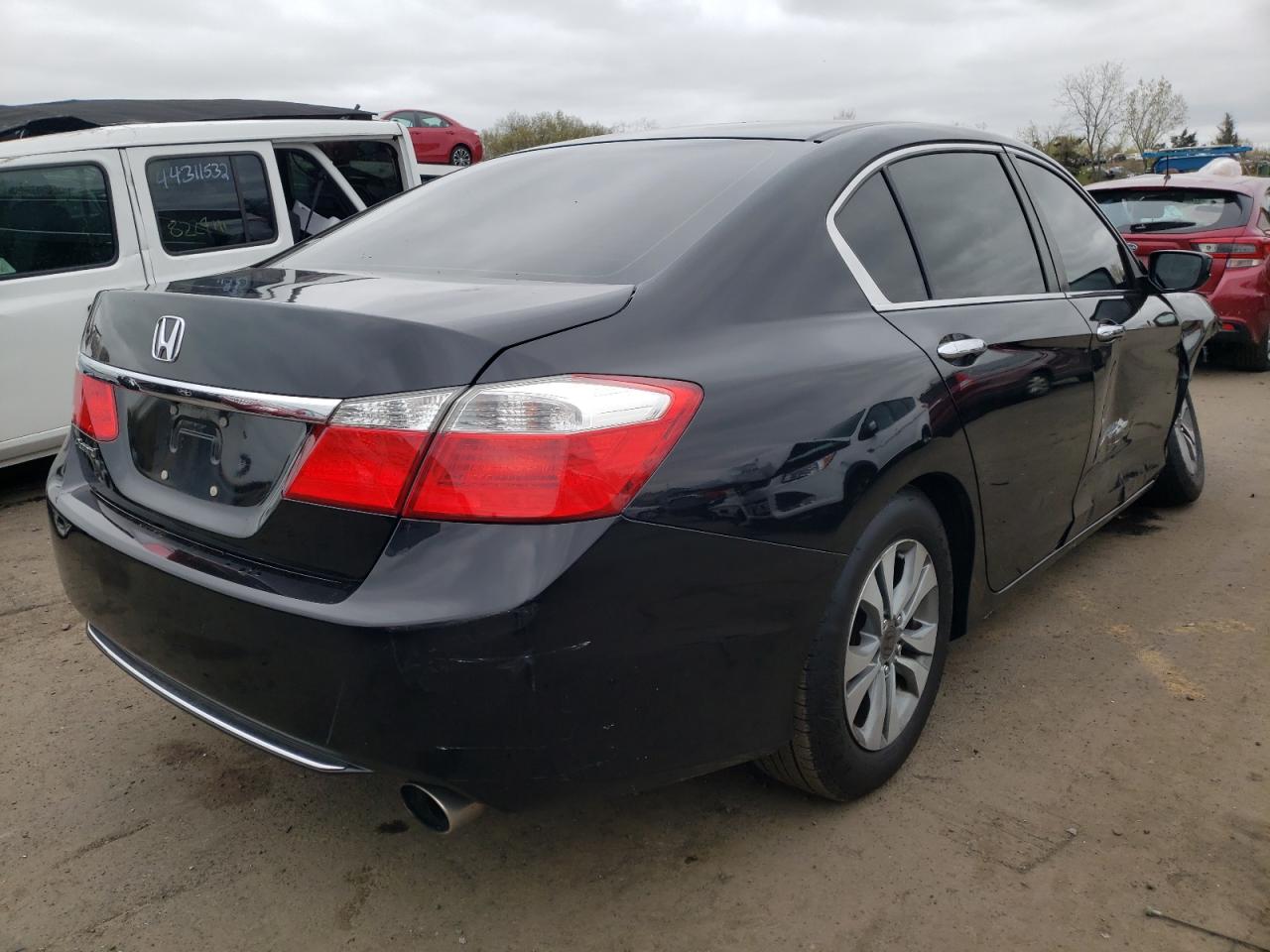 Photo 4 from auction – 2014 HONDA ACCORD LX with VIN 1HGCR2F32EA043595