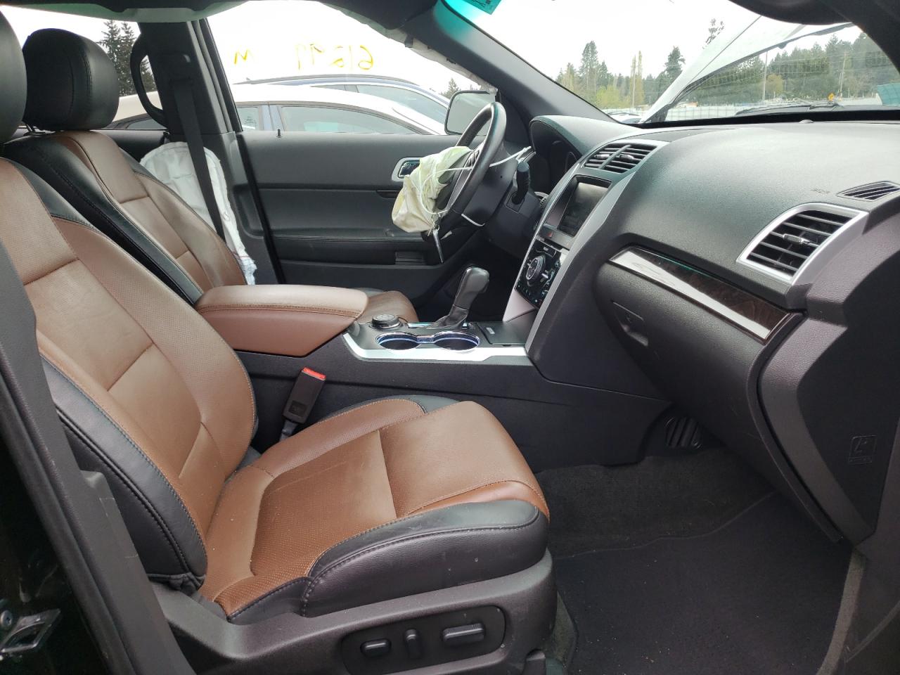 Photo 5 from auction – 2014 FORD EXPLORER L with VIN 1FM5K8F8XEGC24415