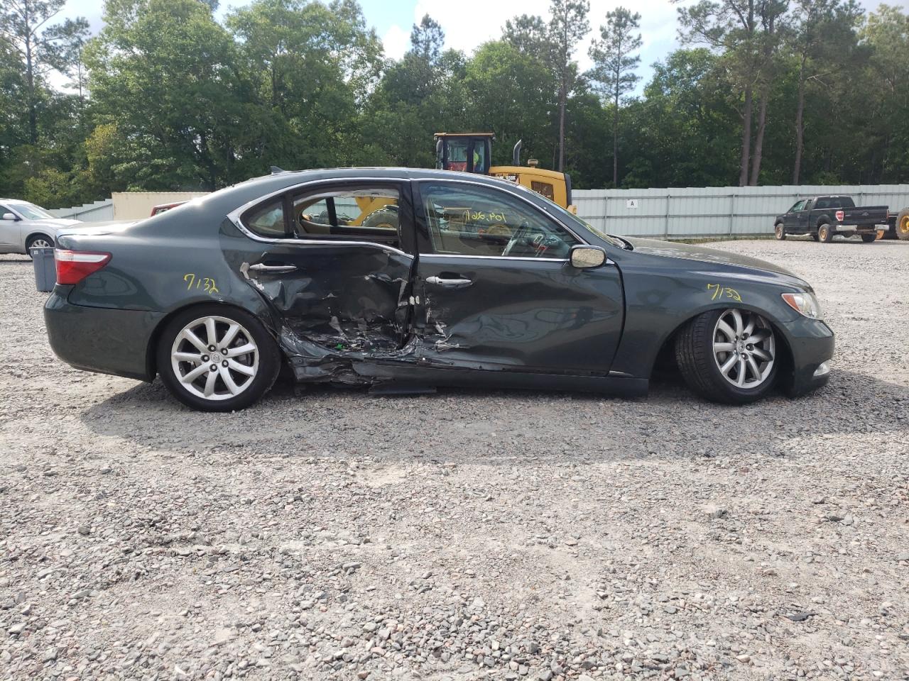 Photo 9 from auction – 2007 LEXUS LS 460 with VIN JTHBL46F875039725