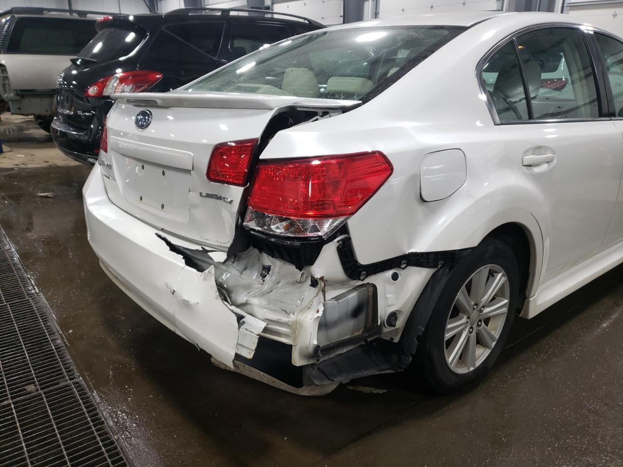 Photo 9 from auction – 2010 SUBARU LEGACY 2.5 with VIN 4S3BMCG65A3219464