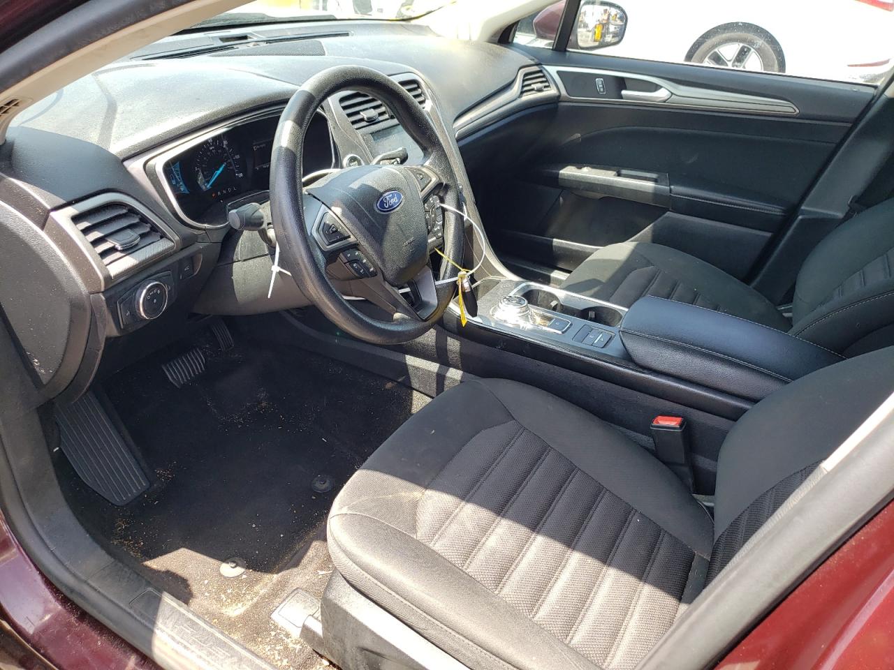 Photo 5 from auction – 2018 FORD FUSION SE with VIN 3FA6P0LU5JR211660
