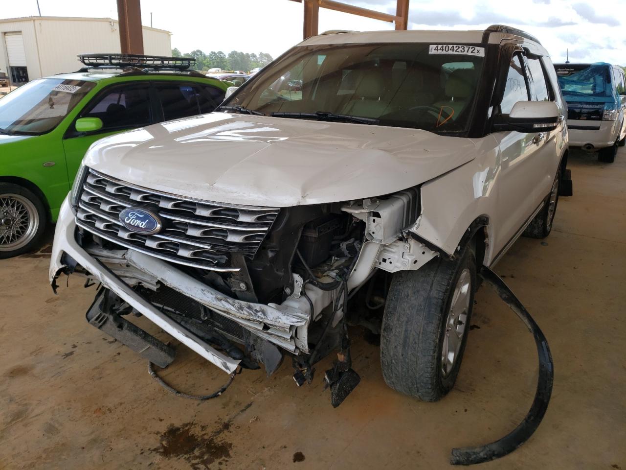 Photo 2 from auction – 2016 FORD EXPLORER L with VIN 1FM5K7F8XGGB09231