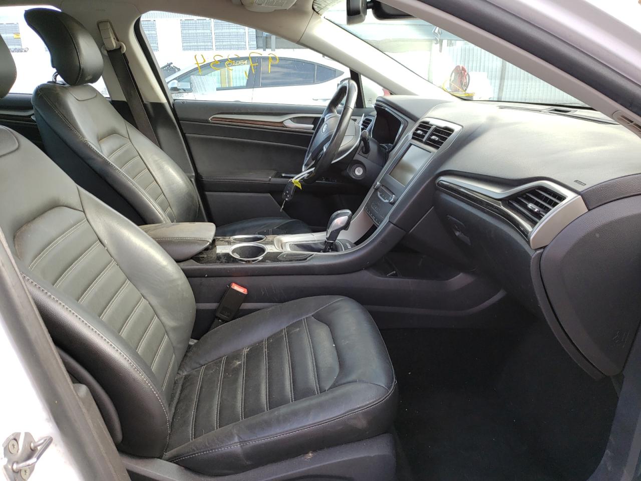 Photo 5 from auction – 2013 FORD FUSION SE with VIN 3FA6P0LU0DR178071