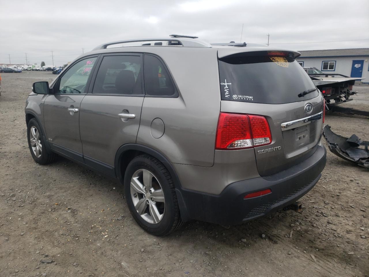 Photo 3 from auction – 2012 KIA SORENTO EX with VIN 5XYKUDA29CG280830