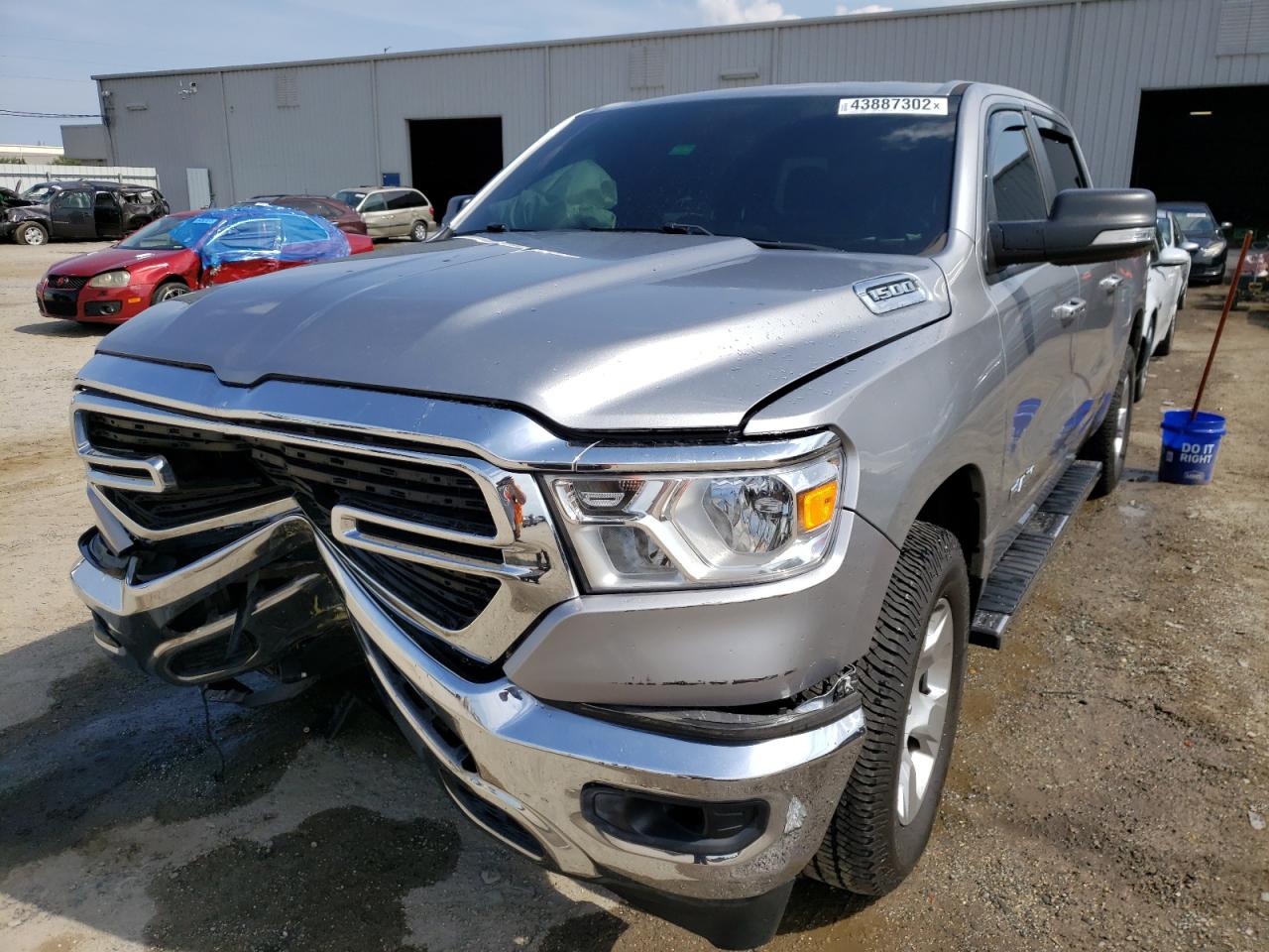 Photo 2 from auction – 2019 RAM 1500 BIG H with VIN 1C6RREFG1KN684567