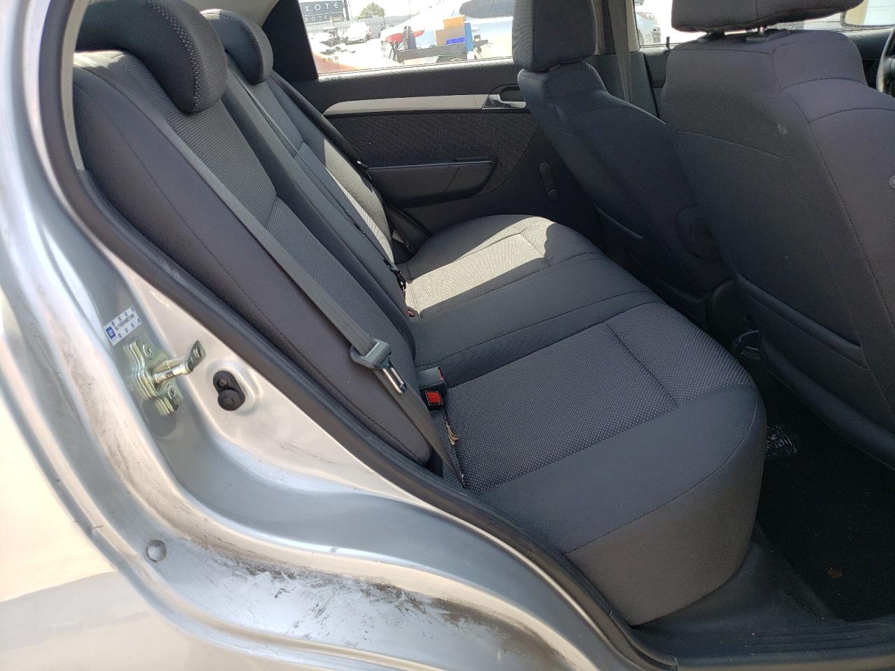 Photo 6 from auction – 2011 CHEVROLET AVEO LS with VIN KL1TD5DE4BB231986
