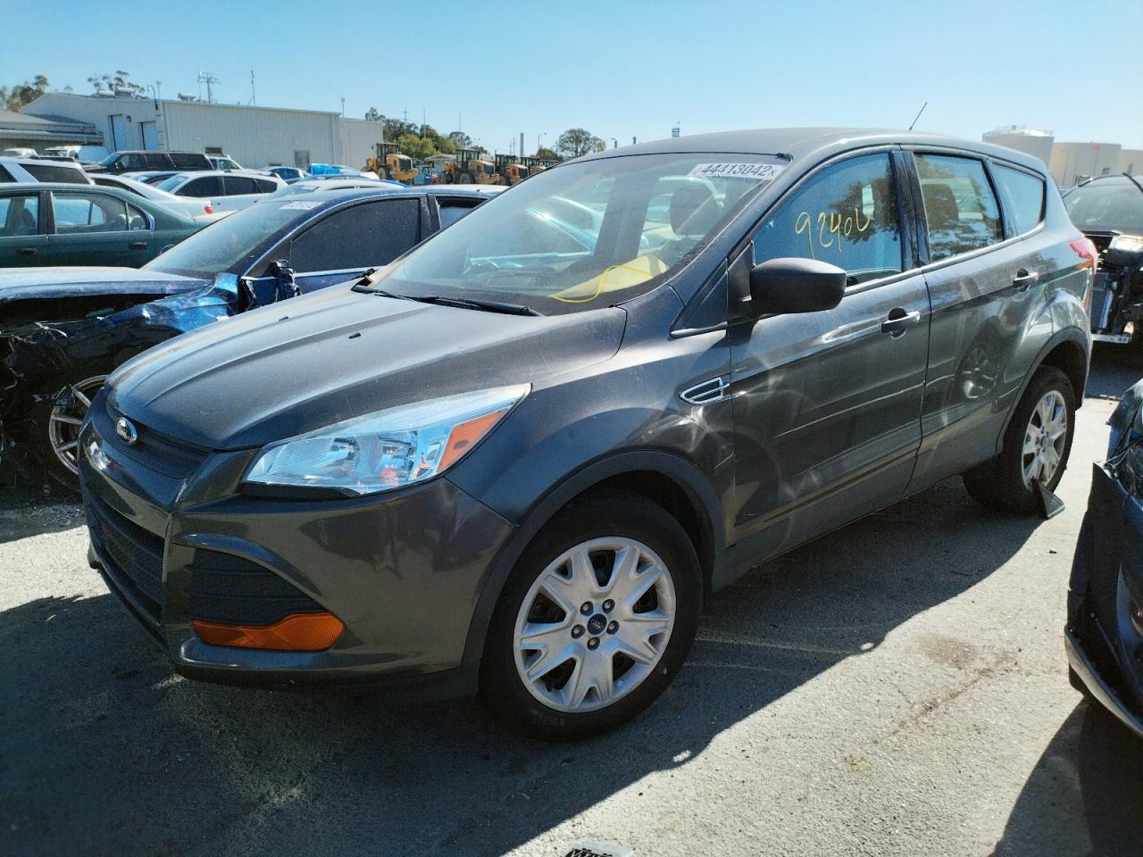 Photo 2 from auction – 2015 FORD ESCAPE S with VIN 1FMCU0F77FUB49864