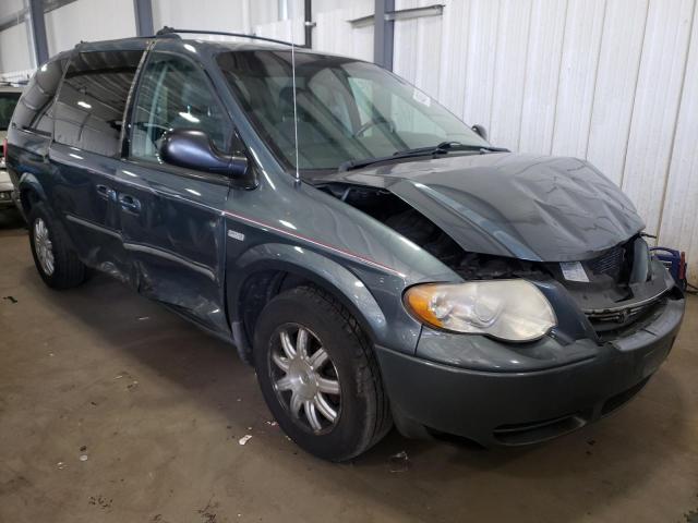 CHRYSLER TOWN & COU 2005 with VIN 2C4GP54L85R568246 - Photo from auction