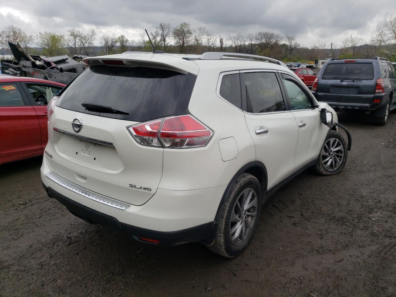 Photo 4 from auction – 2015 NISSAN ROGUE S with VIN 5N1AT2MVXFC826984