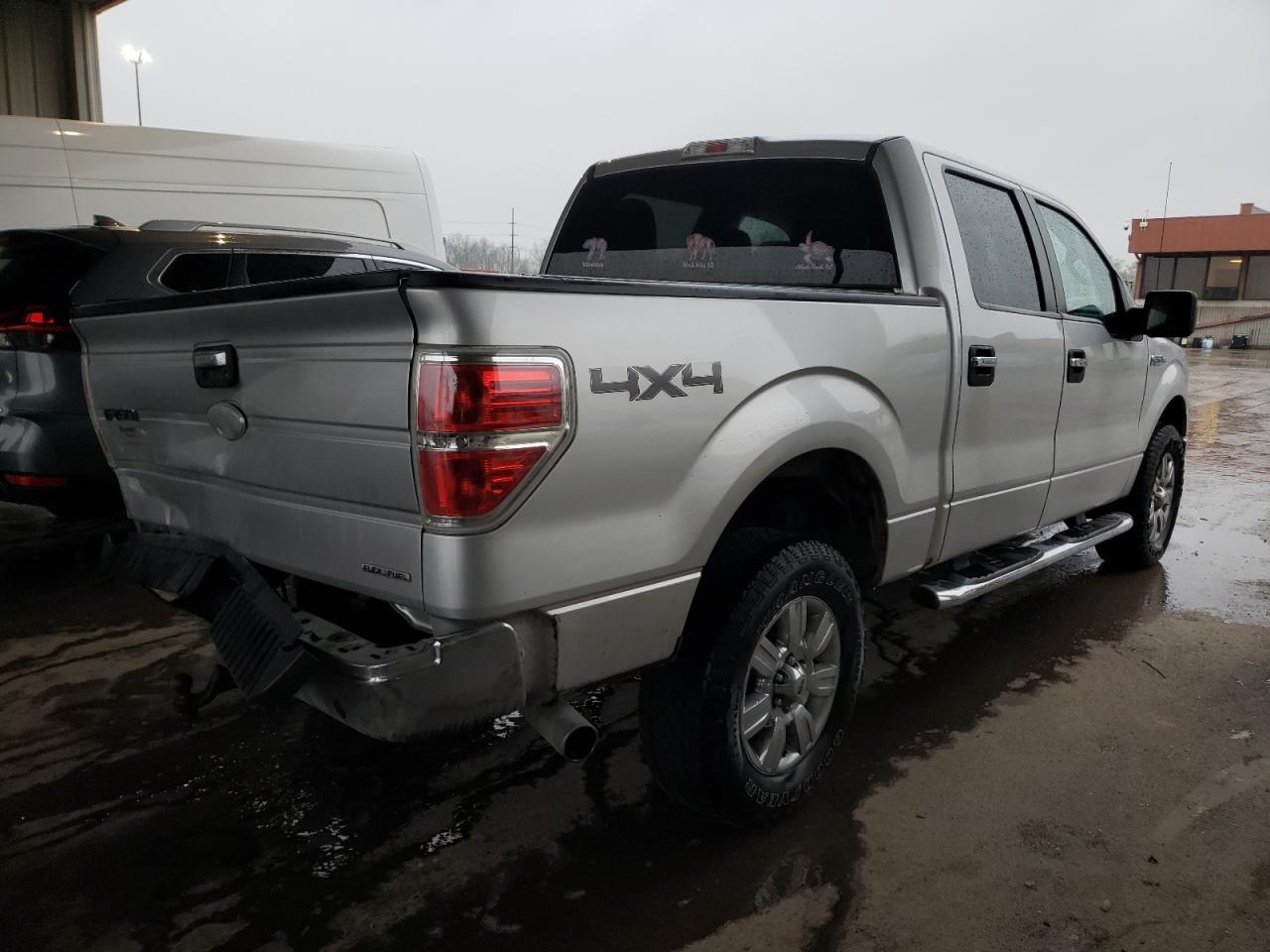 Photo 4 from auction – 2011 FORD F150 SUPER with VIN 1FTFW1EF5BFD06686
