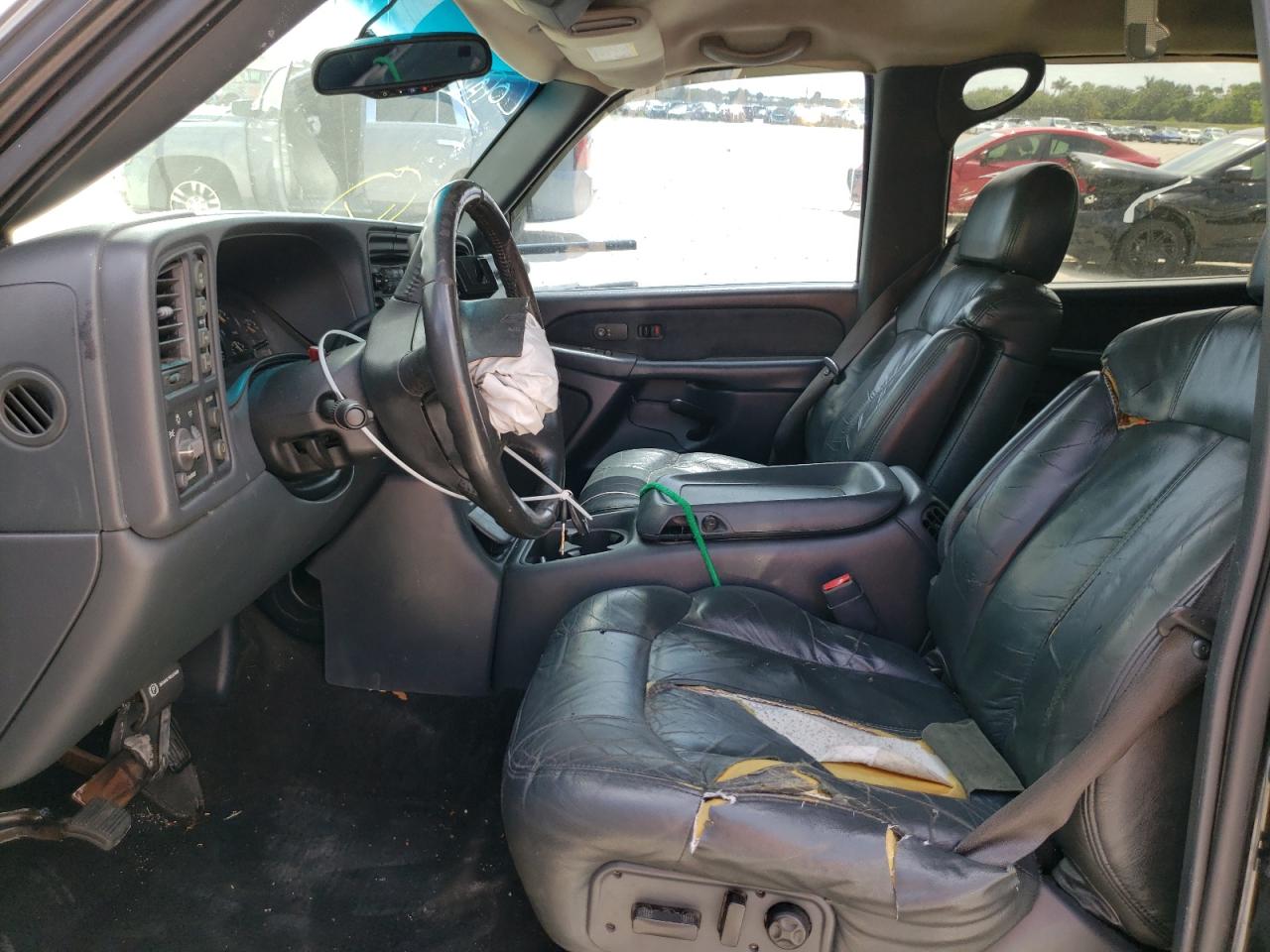 Photo 5 from auction – 2002 CHEVROLET SILVERADO with VIN 1GCGK13U32F246392