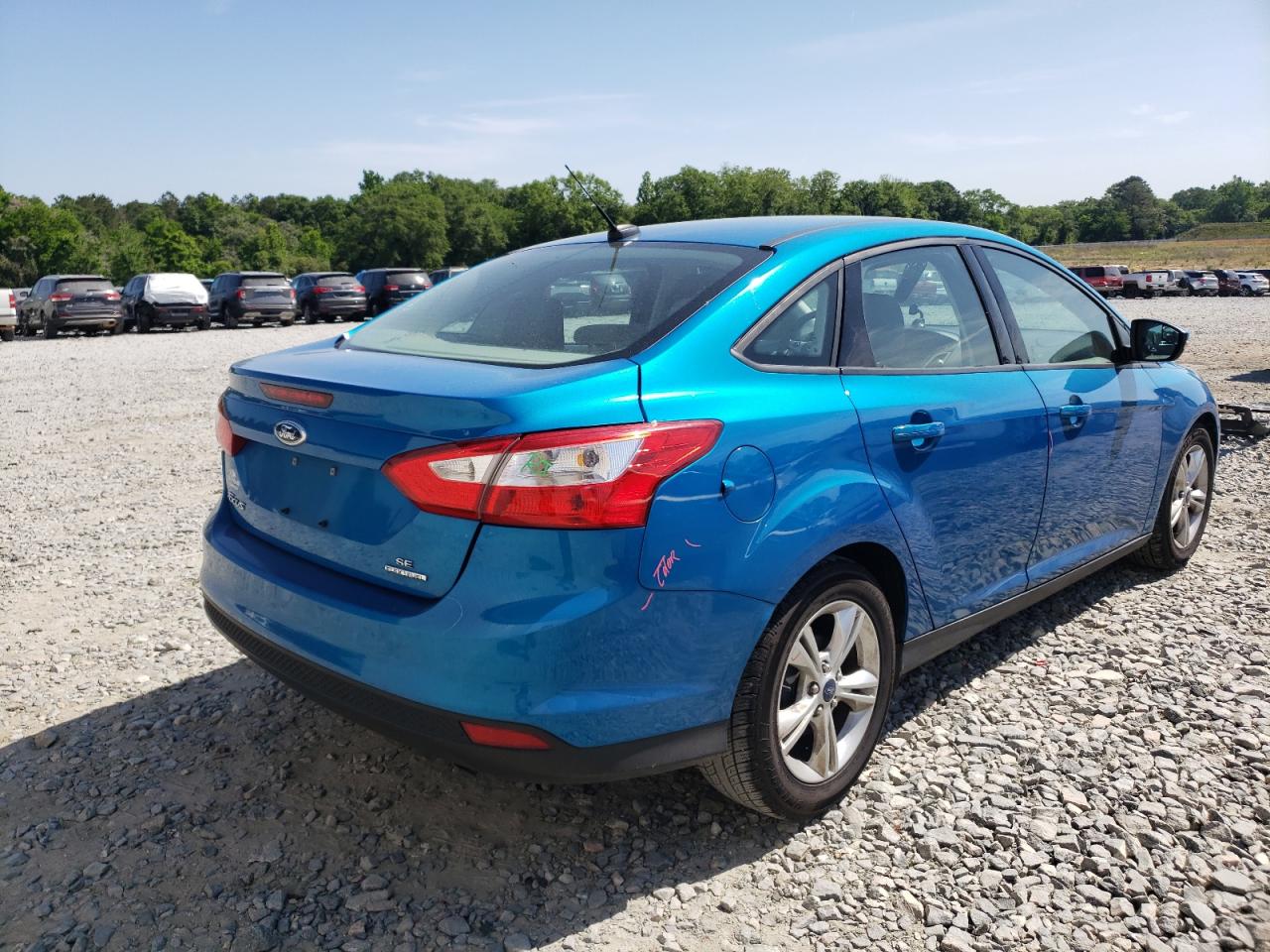 Photo 4 from auction – 2014 FORD FOCUS SE with VIN 1FADP3F23EL159579