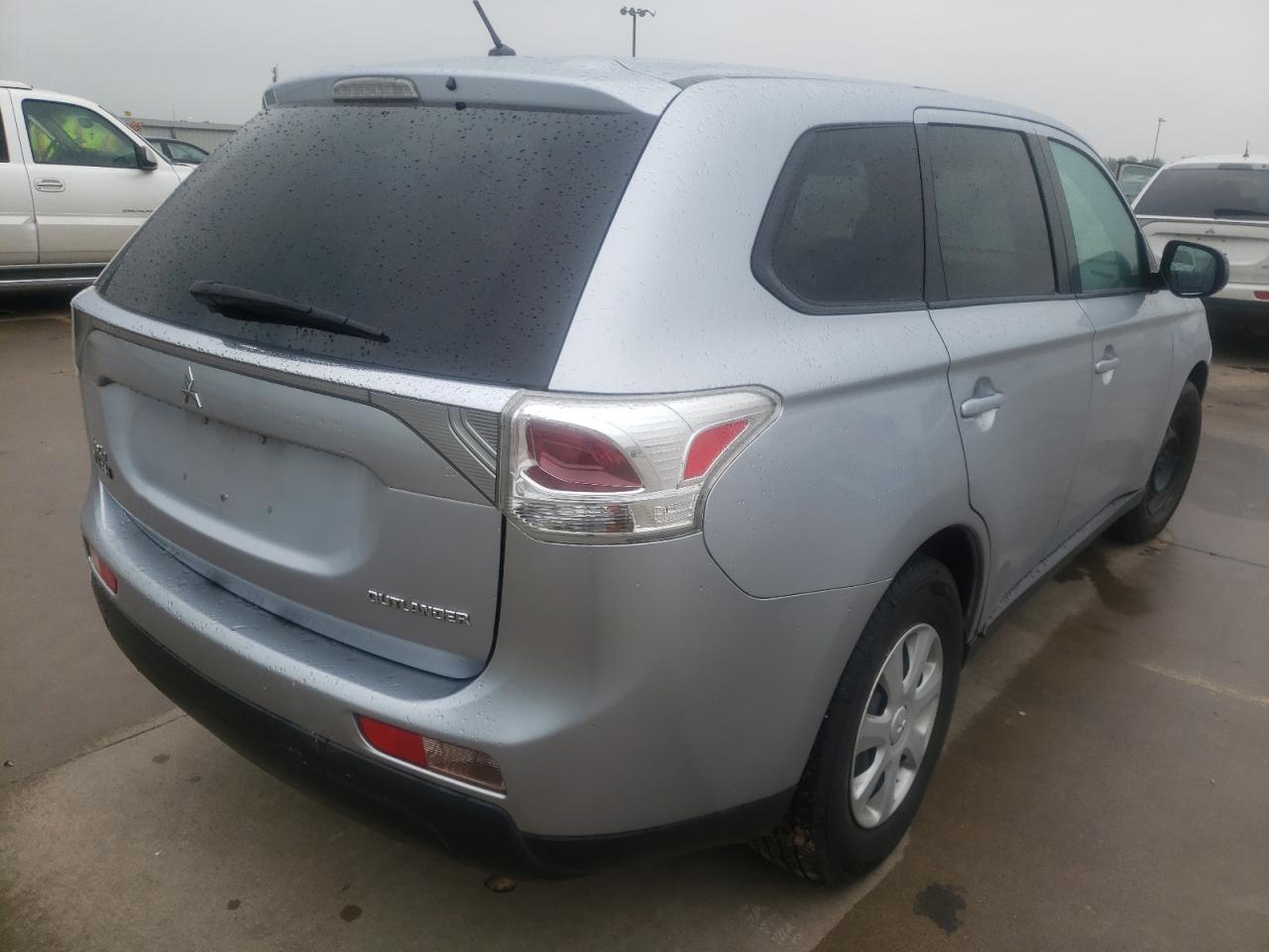 Photo 4 from auction – 2014 MITSUBISHI OUTLANDER with VIN JA4AD2A39EZ004588