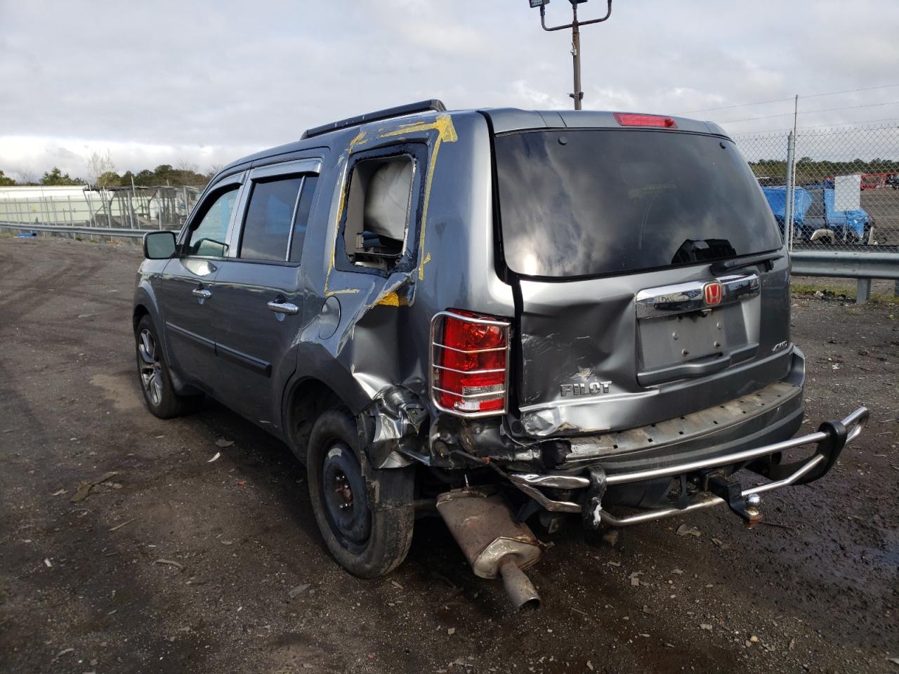 Photo 3 from auction – 2009 HONDA PILOT LX with VIN 5FNYF48279B026351