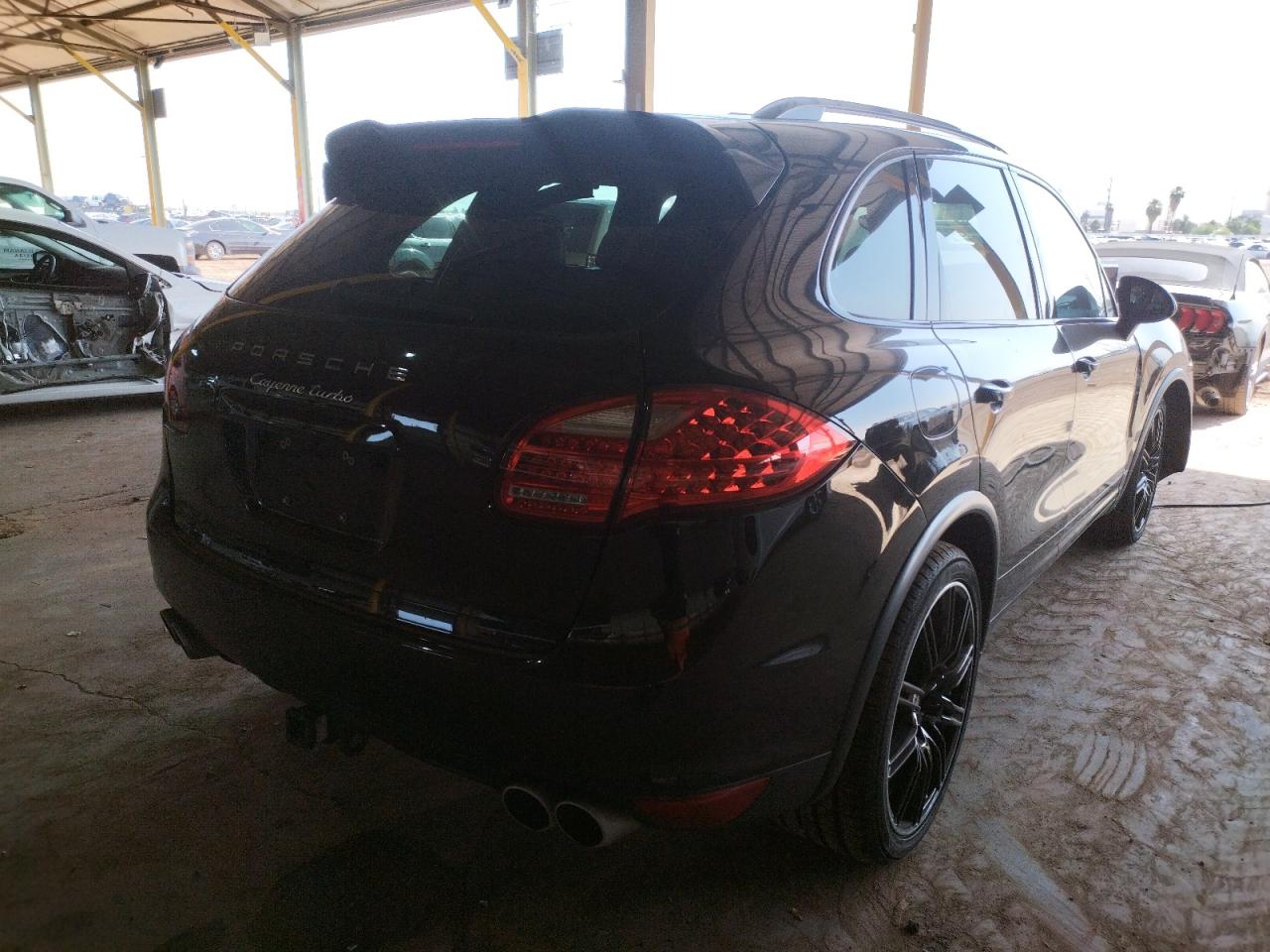 Photo 4 from auction – 2013 PORSCHE CAYENNE TU with VIN WP1AC2A2XDLA90672