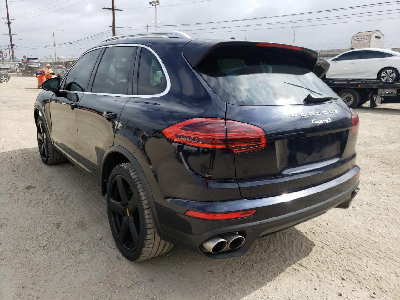 Photo 3 from auction – 2016 PORSCHE CAYENNE S with VIN WP1AB2A29GLA93893